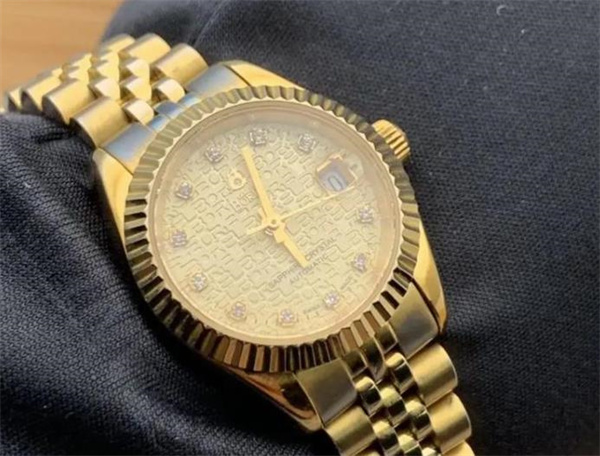 依波路腕表很久不戴不走了应该咋处理(图) 依波路腕表很久不戴不走了应该咋处理(图)