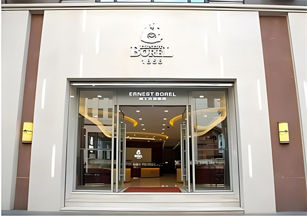 依波路手表进灰了如何修复(图) 依波路手表进灰了如何修复(图)